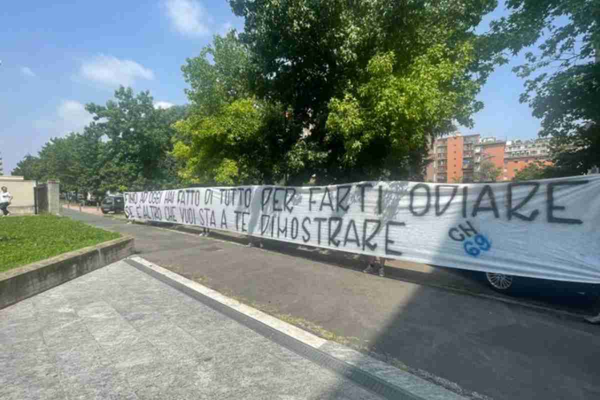 striscione tifosi inter curva nord cuadrado