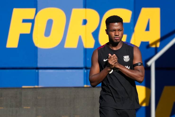 Ansu Fati in allenamento con il Barcellona